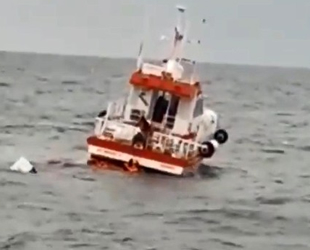 Karadeniz’de batan balıkçı teknesindeki 3 kişi kurtarıldı