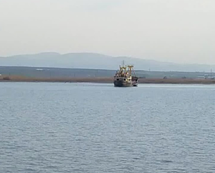 ‘Batuhan A’ isimli gemi, Çanakkale'de karaya oturdu