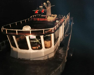 Van Gölü’nde tekneyle göçmen kaçakçılığı jandarmaya takıldı