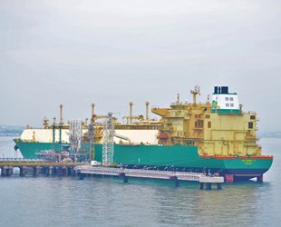 ‘LNG BONNY II’ isimli LNG tankeri, Türkiye'den ayrıldı