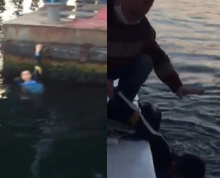 Haliç'te intihara kalkışan kişiyi tekne kaptanı kurtardı
