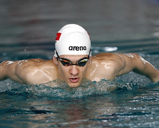 Milli Yüzücü Yiğit Aslan, Olimpiyat hedefi için kulaç atıyor