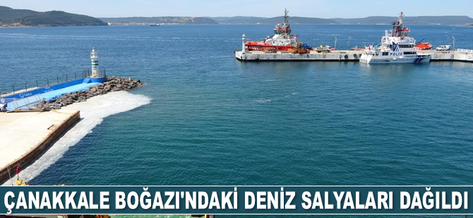 Çanakkale Boğazı’ndaki deniz salyaları şiddetli poyrazla dağıldı