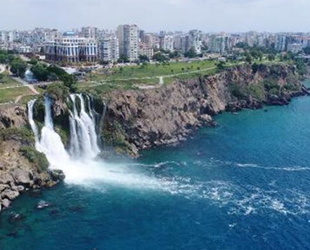 6 aydır köpüren Düden Şelalesi, normale dönüyor