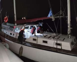 İzmir açıklarında 44 düzensiz göçmen yakalandı
