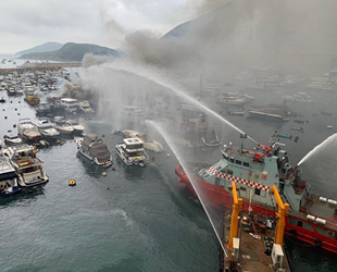 Hong Kong’da marinada çıkan yangında 16 adet tekne yandı