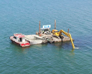 Van Gölü’nün bütün sahilleri yüzülecek hale geliyor