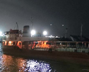 Maltepe sahilinde demirli olan gemide yangın çıktı