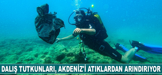 Dalış tutkunları, Doğu Akdeniz'i atıklardan arındırıyor
