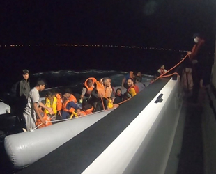 Ayvalık’ta 42 düzensiz göçmen kurtarıldı