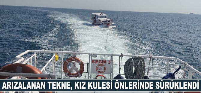 Makine arızası yapan tekne, Kız Kulesi önlerinde sürüklendi