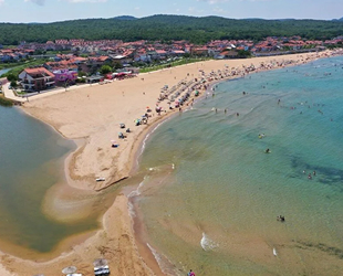 Kandıra'nın mavi bayraklı plajları tatilcileri bekliyor