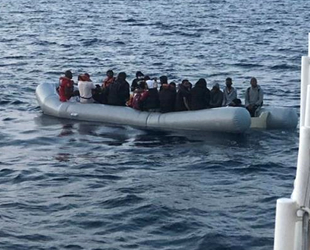 İzmir açıklarında 134 düzensiz göçmen kurtarıldı