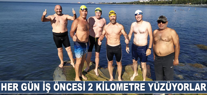 Avcılar'da her sabah yüzerek güne başlıyorlar