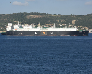 Tessala isimli LNG gemisi, Çanakkale Boğazı'ndan geçti
