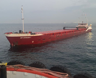 MY EFEKAN 1 isimli gemi, İstanbul Boğazı girişinde arızalandı