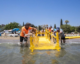 Mersin'de plajlara 10 yeni engelsiz rampası daha yerleştirildi
