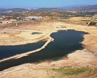 Bodrum’un su ihtiyacını karşılayan baraj kurudu