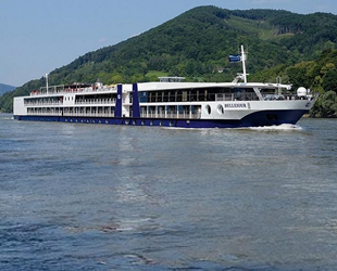 Cruisera, Tuna Nehri'nde turlara başladı