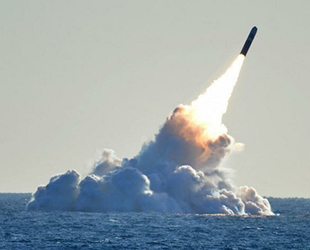 Rusya, ilk kez nükleer denizaltıdan Zirkon güdümlü balistik füze fırlattı
