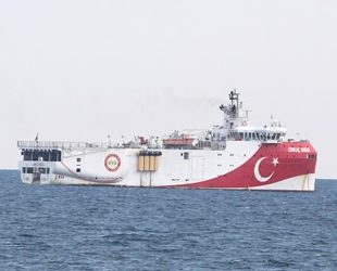 Oruç Reis sismik araştırma gemisi, Antalya açıklarına demir attı