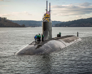 USS Connecticut nükleer denizaltısı, Güney Çin Denizi’nde ‘bilinmeyen bir nesneye’ çarptı