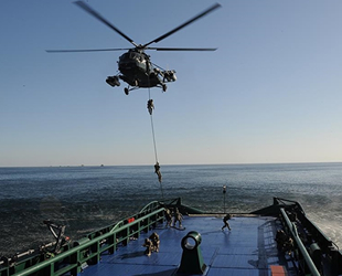 Azerbaycan, Hazar Denizi'nde tatbikata başladı