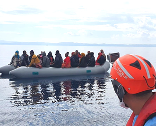 İzmir açıklarında 183 düzensiz göçmen kurtarıldı