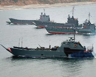 Rus gemileri, Japon Denizi'nde füze atışları gerçekleştirdi