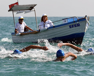 Mersin’de ilk kez yüzme maratonu düzenlendi