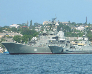 Ukrayna, Karadeniz ile Azak Denizi'nde deniz üssü inşa edecek