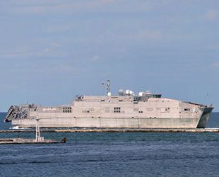 ABD hızlı transfer gemisi, Dedeağaç Limanı’na askeri sevkiyat yaptı