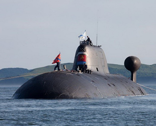 Kalibr füzeleriyle donatılan Rus denizaltısı Magadan hizmete girdi