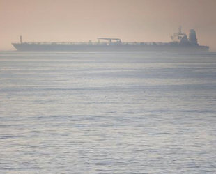 ABD, Umman Denizi'nde İran'ın petrol tankerine el koymaya çalıştı