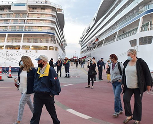 Viking Sea ve Viking Venüs isimli kruvaziyer gemileri, Kuşadası'na geldi