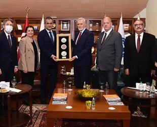 Milli Eğitim Bakanı Mahmut Özer, İMEAK DTO’yu ziyaret etti