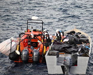 Akdeniz'de ahşap teknede 10 kişi ölü bulundu