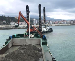 Türkeli Limanı’nda temizlik çalışması başladı