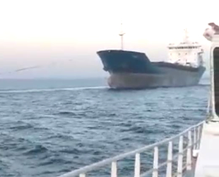 İstanbul Boğazı girişinde arızalanan YEBA isimli gemi, Ahırkapı’ya çekildi