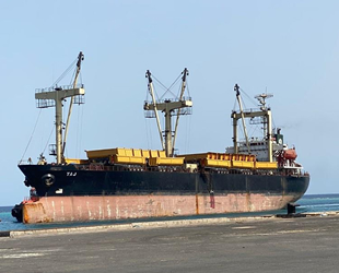 İskenderun açıklarında TAJ isimli gemiden denize konteyner düştü