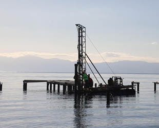 Bodrum’da kaçak iskeleler teker teker yıkılıyor