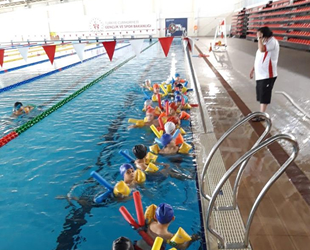 ‘Yüzme Bilmeyen Çocuk Kalmasın’ projesi devam ediyor