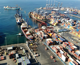 Limanlarda elleçlenen konteyner ve yük miktarı arttı