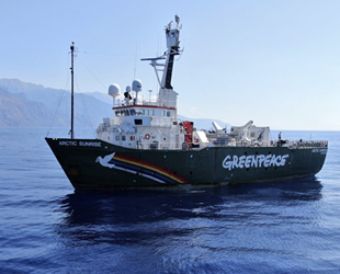 Greenpeace, Yunanistan'ın hidrokarbon aramasına tepki gösterdi