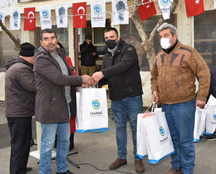 Tekirdağ Büyükşehir Belediyesi, balıkçılara malzeme desteği sağladı