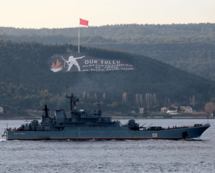 Rus savaş gemisi, Çanakkale Boğazı'ndan geçti