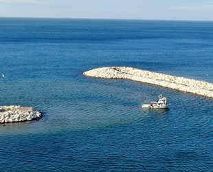 Bursa'da balıkçı barınağının girişi kumla doldu, balıkçılar mağdur oldu