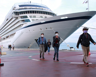 Kuşadası, 2021 sezonunun son kruvaziyer gemisini ağırladı