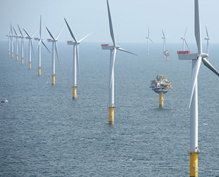Dünyanın en büyük açık deniz rüzgar çiftliği, enerji üretimine başladı