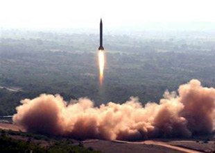 Hindistan süpersonik füze denemesi yaptı